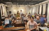 社团风采｜下班不刷手机，我们一起弹琴吧！