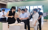 珠海科创优品展｜市委副书记、市长黄志豪一行参观体验趣印创新产品